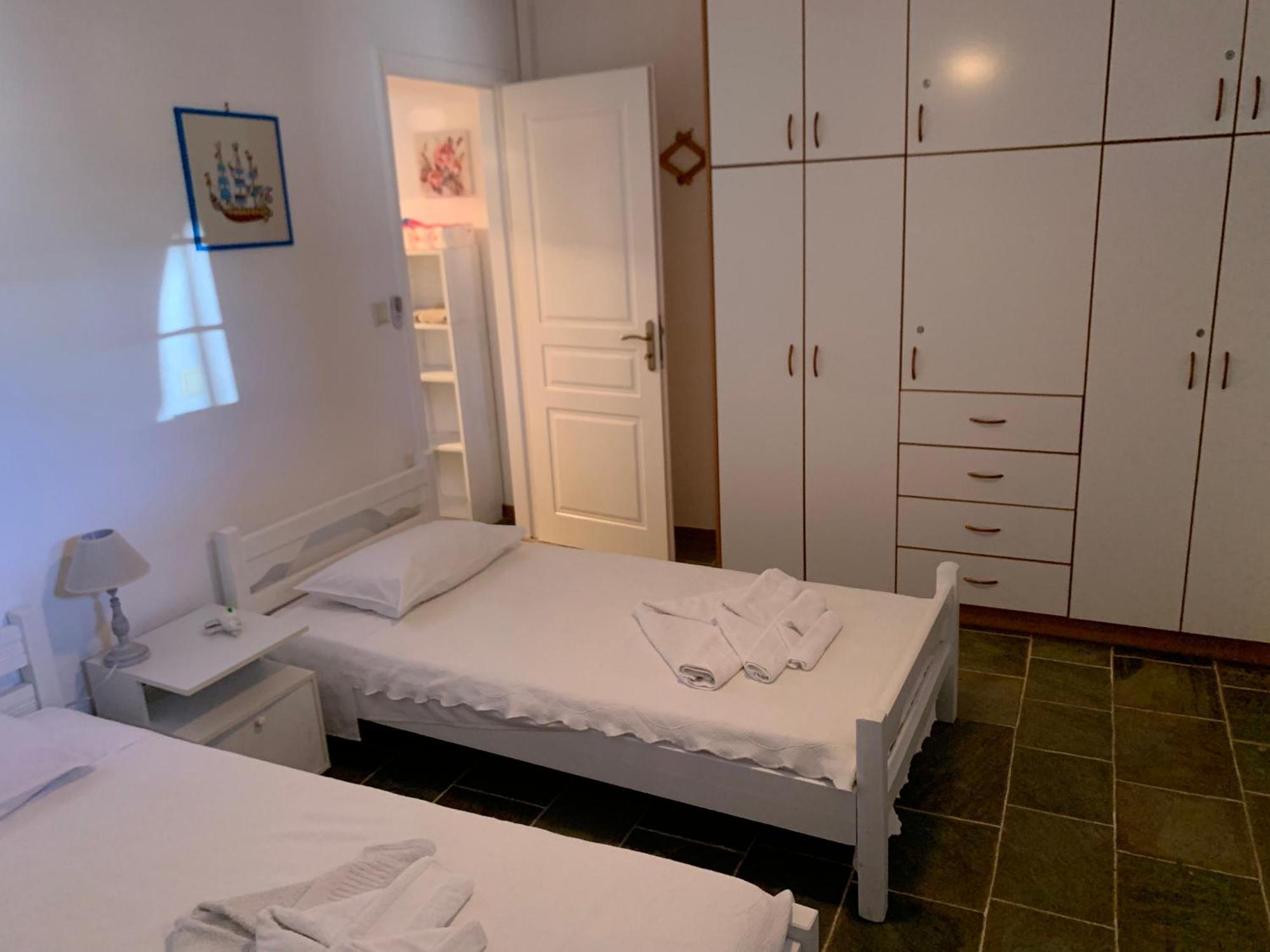 Kamara Apartamento Kamares  Quarto foto